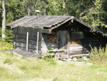 Nicht jedes Traumhaus hält, was es verspricht (Hütte am Großen Arber, Bay. Wald, Foto: C. Koss Aug. 2016)
